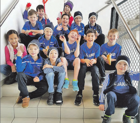 Vier Spiele, vier Siege: Die D1 und E1 Junioren verabschieden sich nun in die Weihnachtsferien, und freuen sich auf ein erfolgreiches 2019. (Bild: zVg.)