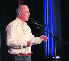 Gemeindeammann Jules Giger blickte auf sein erstes Amtsjahr als Gemeindeammann zurück, in welchem der Gesamtgemeinderat die Herausforderungen angenommen und bewältigt habe. (Bilder: rc.)