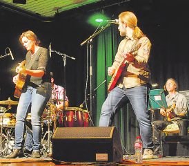 Im Forum Seon zu Gast: Beata Bereuter und Band, im Gepäck musikalische Leckerbissen für Ohr und Herz. (Bild: hh.)