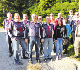 Am Kantonalen Schützenfest im Bündnerland: Ein Dutzend Gontenschwiler Schützen. (Bild: zVg.)