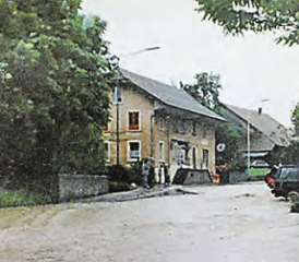 Blick in Richtung «Huberstübli»: Die Strassen wurden zum Bachbett umfunktioniert. (Bild: zVg.)