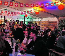 2500 Partygäste fanden den Weg nach Zetzwil.