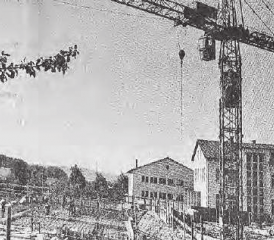 Im Frühjahr 1974 starteten die Arbeiten für die neue Gontenschwiler Schulanlage. (Bild: WB-Archiv.)
