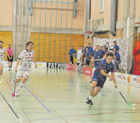 Lok-Stürmer Dimitri Lüscher erzielte am Samstag 3 Tore und legte am Sonntag mit einem Doppelpack nach. (Bild: Roland Jaus)