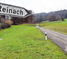 Ja zur Kreisschule aargauSüd: Der bisherige Schulweg bleibt für die Birrwiler Oberstufenschüler auch in der Zukunft der gleiche. (Bild: mars.)
