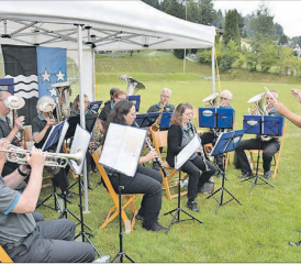 Im Einsatz am 1. August: Die Musikgesellschaften Unterkulm und Teufenthal umrahmten die Feier mit passenden Klängen. (Bilder: P.Te.)