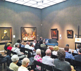 Seetaler Poesiesommer mit internationalem Auftakt: Hansruedi Zeder spielt am Clavichord im Saal der Alten Meister im Wallraf-Richartz-Museum zu Köln. (Bild: Julian Spörri)