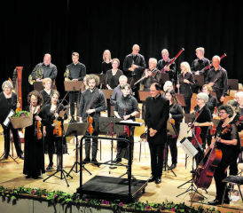 Das Orchester Camerata AargauSüd unter der Leitung von David Reitz beeindruckte das Publikum mit musikalischen Trouvaillen aus den letzten 20 Jahren. (Bilder: Dominique Rubin)