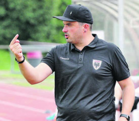 Der neue Cheftrainer Brunello Iacopetta will den FC Aarau zu einer verschworenen Einheit machen. (Bild: Otto Lüscher)