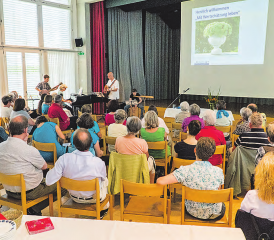Grosse Zuhörerschaft: Die Gruppe von Musikern der Chrischona-Gemeinde Kölliken umrahmte den Abend mit Instrumentalstücken. (Bilder: zVg.)