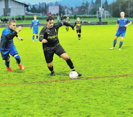 Der FC Gontenschwil zog im Nachholspiel gegen Seengen den Kopf spät aus der Schlinge. (Bild: Roland Jaus)