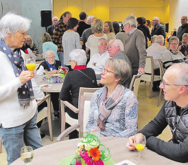 Der Neujahrsapéro bot Gelegenheit für viele gute Gespräche. (Bilder: hzb)