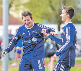 Grund zur Freude: Die Männer des STV Oberentfelden holten in der vierten NLA-Runde vier Punkte. (Bild: fba.)