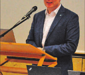 Ammann Lukas Spirgi präsentierte die Rechnung (Bild: grh)