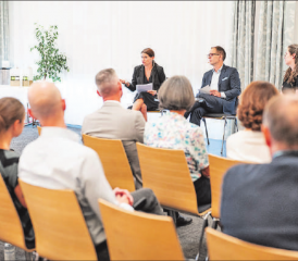 Die Podiumsdiskussion zum Thema «Abschaffung des Eigenmietwertes» lieferte Argumente von Befürwortern und Gegnern. (Bild: zVg.)