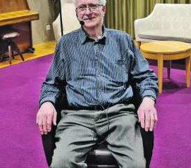 Der ehemalige Dorfpolizist und Regionalpolizist von Reinach, Franz Hübscher, erzählte am Kaminfeuergespräch in der Residenz Falkenstein aus seinem Leben. (Bild: zVg.)