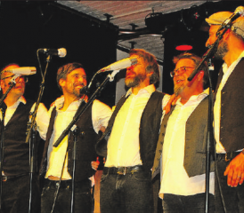 Die Musiker Peter Zihlmann, Christof Mahnig, Bruno Zemp, Micha Prest, Roland Schärer. (Bild: hh.)