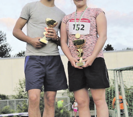 Di schnällschte Gondischwiler: Larissa Neuenschwander und Bleon Aradini (es fehlt Anna Habegger). (Bilder: zVg.)