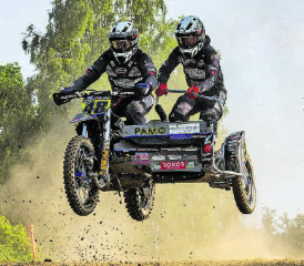 Team Bolliger und Leutwyler auf dem Höhenflug, beim Pfingstmotocross Muri.