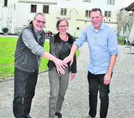 Die Fusion hat geklappt: Grosse Freude bei den Verantwortlichen Rolf Urech, Sarah Caspers und Daniel Humbel. (Bild: grh)
