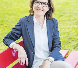 Regula Brühwiler-Giacometti liest am Donnerstag, 26. April im Alterszentrum Gränichen aus ihrem Erstlingswerk «Seitensprungkind». (Bild: zVg.)