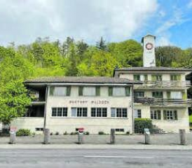 Der ehemalige Gasthof Waldeck soll zum Biergarten werden. (Bild: kf)