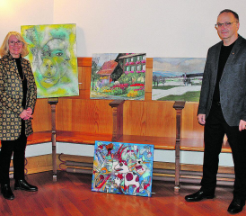 Kunst und Spiritualität: Was ein Bild für Maler und Betrachter bedeuten kann, darüber sprachen Anna-Verena Hoffmann und Heinz Brauchart. (Bild: grh)