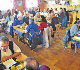 43 Gäste feierten mit dem Loipenverein Leutwil bei einem Sonntagsbrunch das 25-jährige Vereinsbestehen.