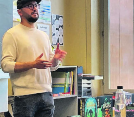 Besonderes Erlebnis: Kulmer Schüler durften im Rahmen von «auf Buchfühlung» mit Sergio Dudli einen Schriftsteller «live» erleben. (Bild: zVg.)