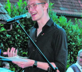 Laurenz Pirchl thematisierte in seiner 1.-August-Rede Sprache und Kommunikation. (Bild: grh)