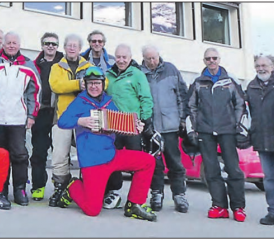 Im Hotel Cresta in Dieni am Fuss des Operalpasses: Dreizehn Turner der Männerriege Beinwil am See verbrachten ideale Schneesporttage. (Bild: zVg:)