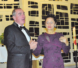 Es passte alles zusammen: Ein schönes Paar präsentierte anspruchsvolle Musik mit viel Mimik, Gestik und vor allem mit Temperament. Wjara Nikolaewa und Alexandro Lachezar. (Bilder: st.)