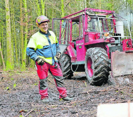 Hans Rudolf Hochuli soll den Reitnauer Forst in Zukunft bewirtschaften. (Bild: kf./Archiv)
