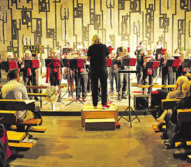 Die Panflötisten und Panflötistinnen begeisterten das Publikum. (Bild: Dominique Rubin)