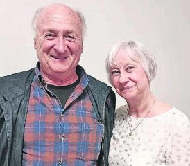 Verena Maurer und Peter Urech darf zu jeweils sage und schreibe 50 Jahren Mitgliedschaft bei der MG Reinach gratuliert werden. (Bild: zVg.)