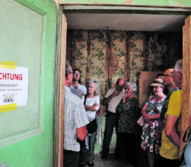 Eindrückliche Einblicke im Krusenschloss, wo mit Respekt und Sorgfalt Bausubstanz aus der Vergangenheit in die Zukunft geführt wird.