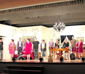Das Schwarzenbacher Theater sorgt auch dieses Jahr fünf Mal für humorvolle Unterhaltung. (Bilder: rms.)