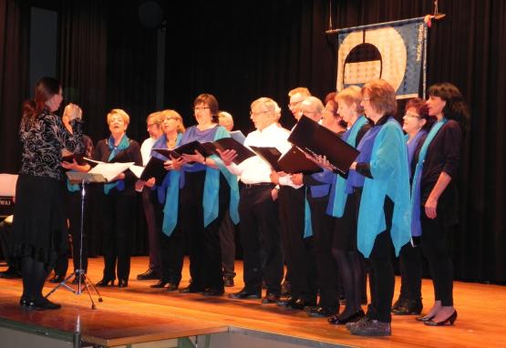 Der Männerchor Harmonie Oberkulm mit dem Gemischten Chor Teufenthal