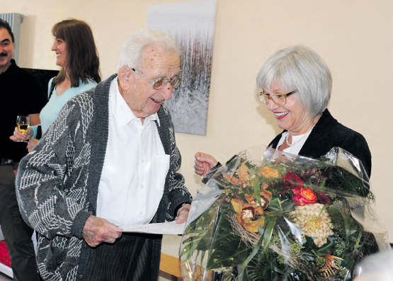 Therese Gautschi, Leiterin des Pflegdienstestes, Robert Hofmann (mars.)