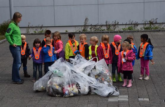 Unglaublich, was da so alles zusammen kam. Die Kinder können es kaum glauben