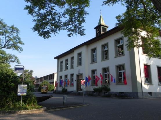 Erneut auf dem Prüfstand, die Schule in Teufenthal