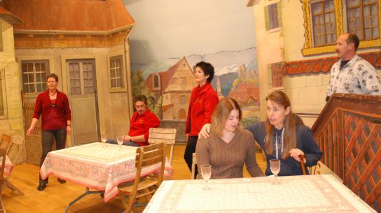 Zur Zeit kriegt das Hotel zum letschte Batze den letzten Schliff