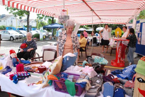 Eine Riesenauswahl an Handarbeiten – farbenfroh und einmalig