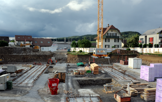 Überbauung Zentrum beim Bahnhof: Auslöser für das Niederdruck-Erdgasnetz in Gontenschwil. (Bild: mars.)