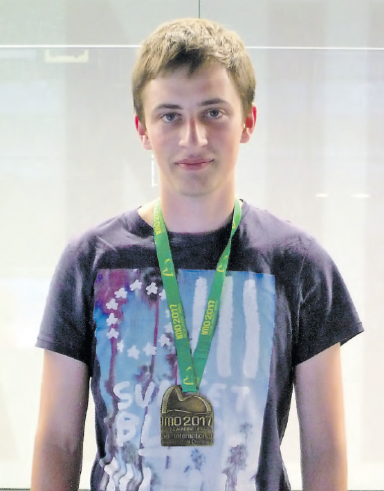 Der Menziker Patrick Stalder: Kehrte mit einer Bronzemedaille von der Mathematik- Olympiade in Rio de Janeiro zurück. (Bild: zVg.)