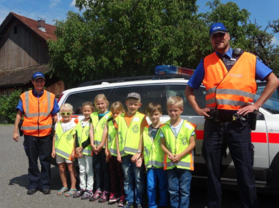 Repol aargau Süd mit Erstklässlern aus Beinwil am See (Bild: zVg.)