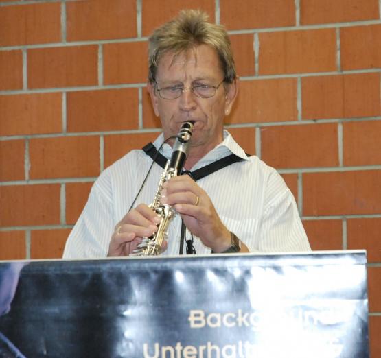 Der Alleinunterhalter Franz Fässler sorgte auf dem Wiliberg für beste Stimmung