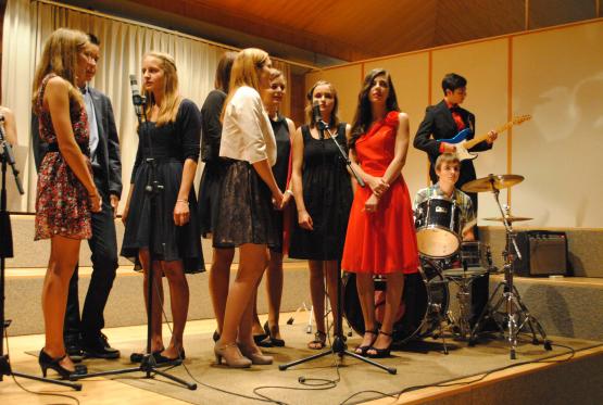 Die Abschlussklassen bereichern die Zensurfeier immer mit originellen Einlagen