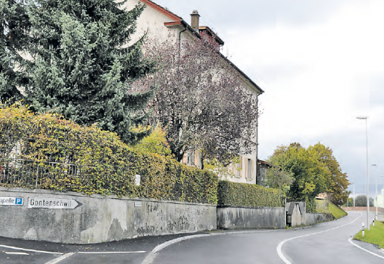 Fussgänger-Gehweg an der Lenzstrasse: Der Gemeinderat legt der Gemeindeversammlung einen Kreditantrag in der Höhe von 210’000 Franken für den Bau eines Gehwegs vor. (Bild: hg.)