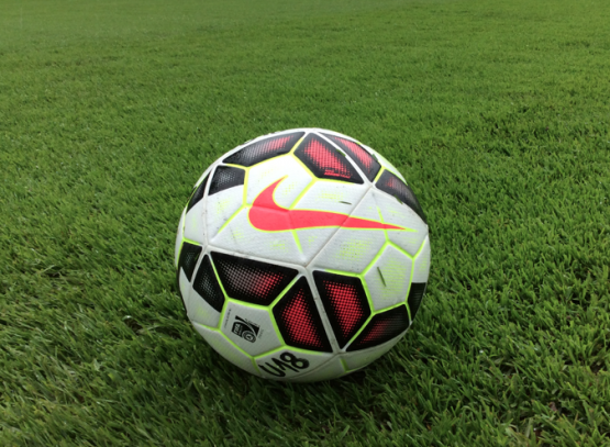 Ball (Bild: Remo Conoci)